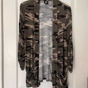 Camouflage light weight cardigan